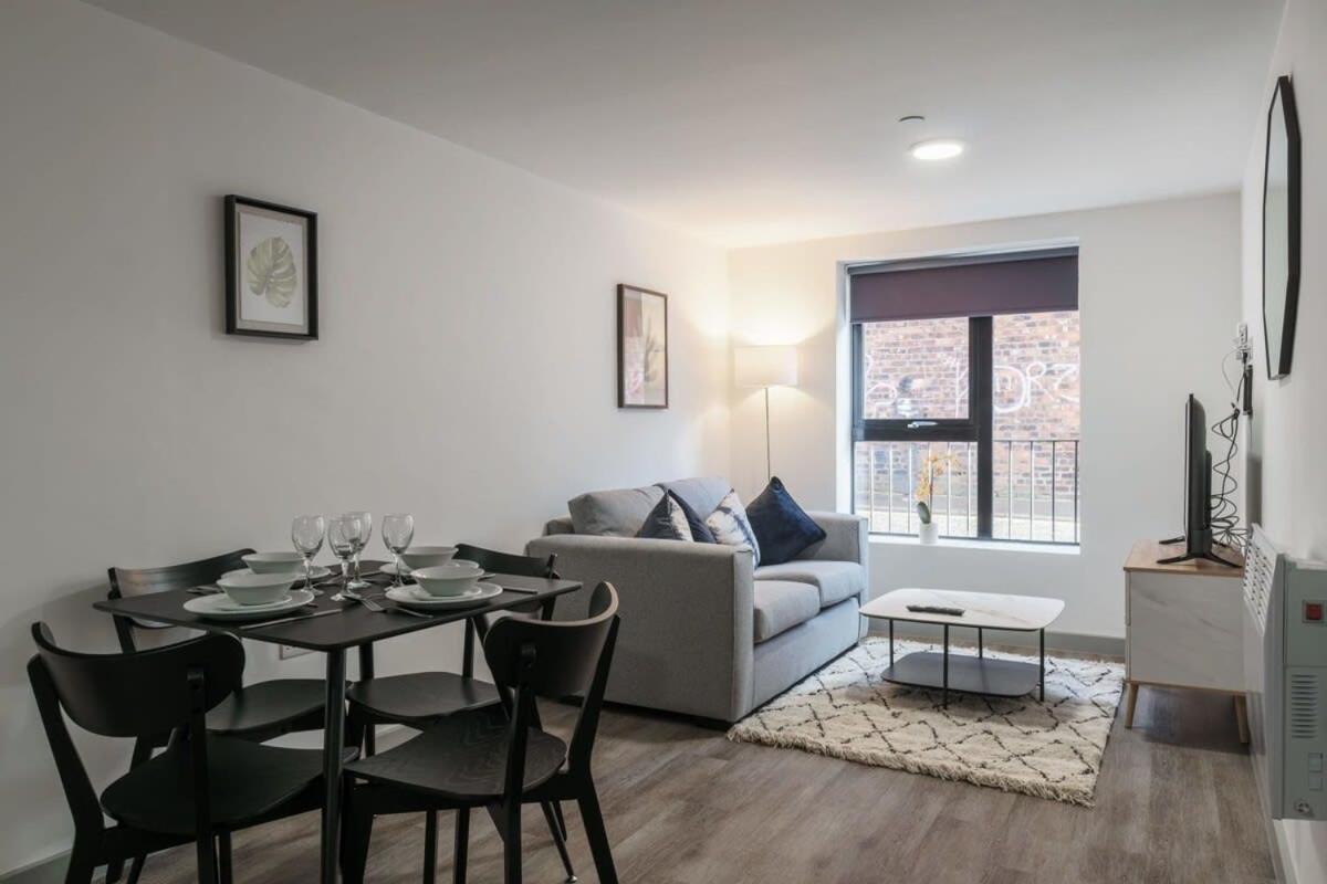 Contemporary 1 Bed Apartment In Liverpool Centre Exterior photo