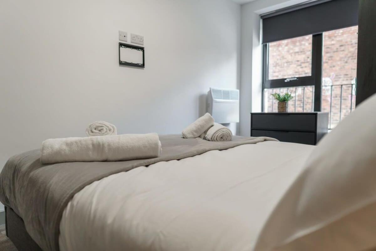 Contemporary 1 Bed Apartment In Liverpool Centre Exterior photo